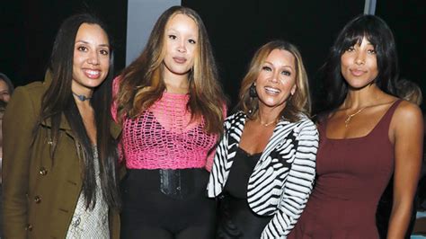 Vanessa Williams Kids Meet Her 4 Gorgeous Grown Children Hollywood Life