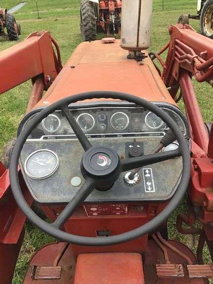 International Harvester 674 Diesel Utility With Ih 2050 Loader Two