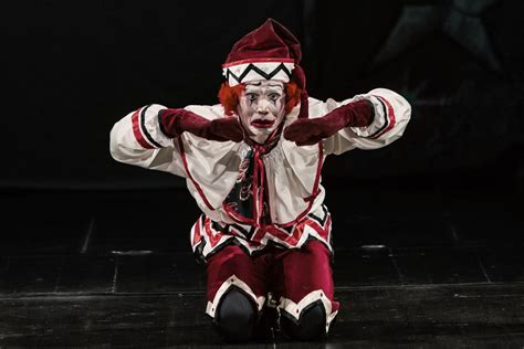 IL CIGNO Al Teatro Apollo Di Lecce Balletto Del Sud