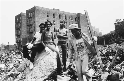 Quando O Bronx Era “zona De Guerra” A Selvagem Nova Iorque Dos Anos