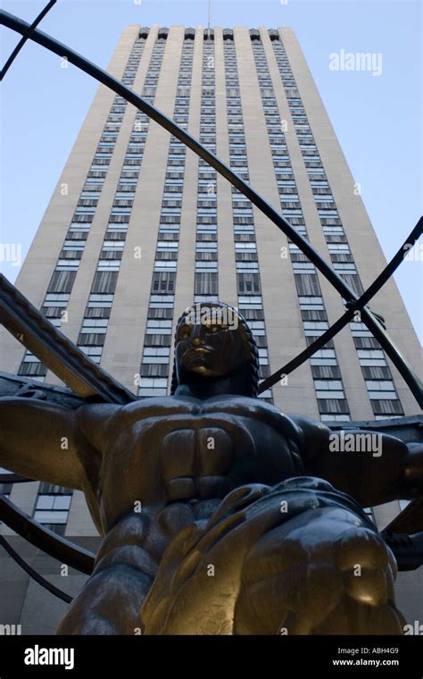 Statue Of Atlas Holding The World Rockefeller Center New York Usa