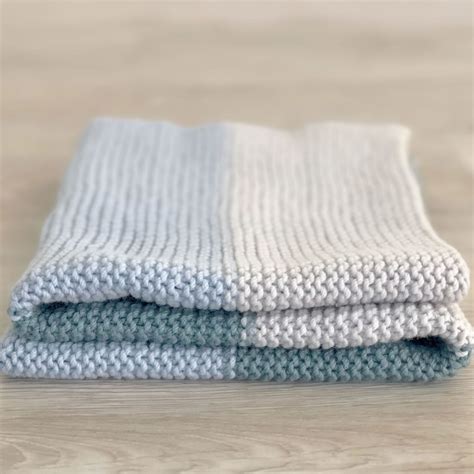 Simple Baby Blanket Knit Kit THE WOVEN