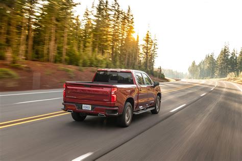 2020 Chevrolet Silverado Diesel Muscular And Efficient Cnet