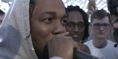 Kendrick Lamar Battles English Teens In Rap Cypher X 985 Fm Wjmz Hd2