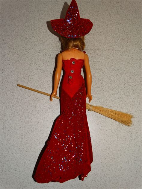 Ideal Vintage 1965 Bewitched Samantha Doll Wcomplete Outfit And Broom
