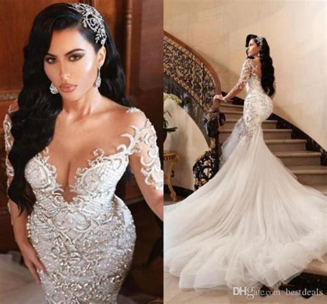 Luxury Arabic Mermaid Wedding Dresses Dubai Sparkly Crystals Long Sleeves Bridal Gowns Court