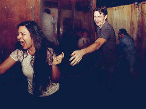 7 types of people that go to a haunted house