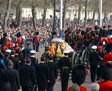 The Queen Mothers State Funeral In Pictures Daily Star