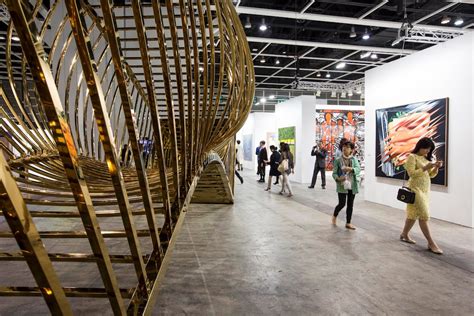 Art Basel How To Make Money During Miamis Record 35 Billion Art