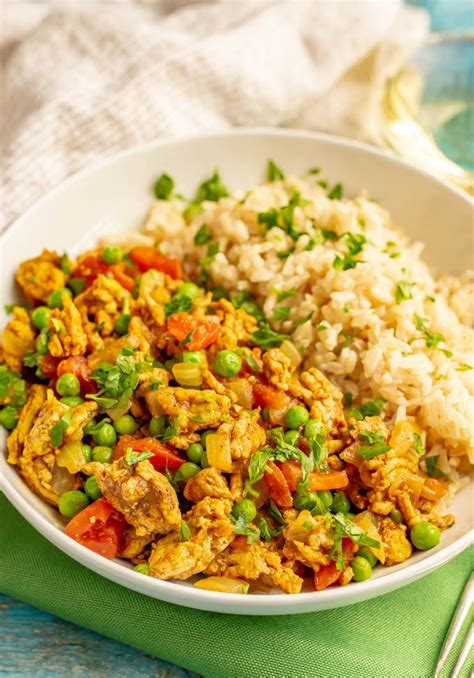 It's easy and a great ground turkey, homey dinner for the whole family. Curry ground turkey with rice and peas | Recipe | Turkey ...
