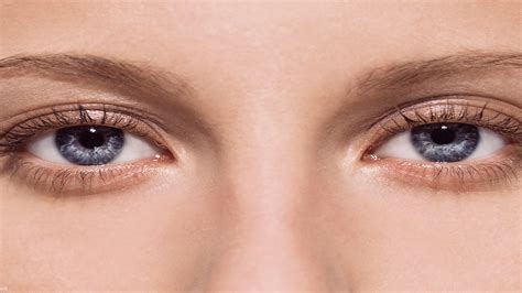 Como Aclarar Los Ojos Con Remedios Naturales Beliefnet