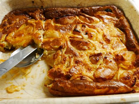 Old Fashioned Apple Batter Eating For Ireland