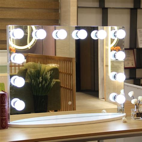 China Customized Hollywood Led Mirror Manufacturers Suppliers