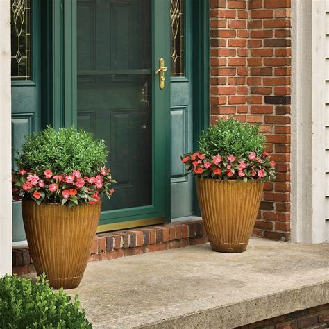 40 Good Diy Summer Front Porch Decorating Ideas That Easy To Make Itself Shade Plants