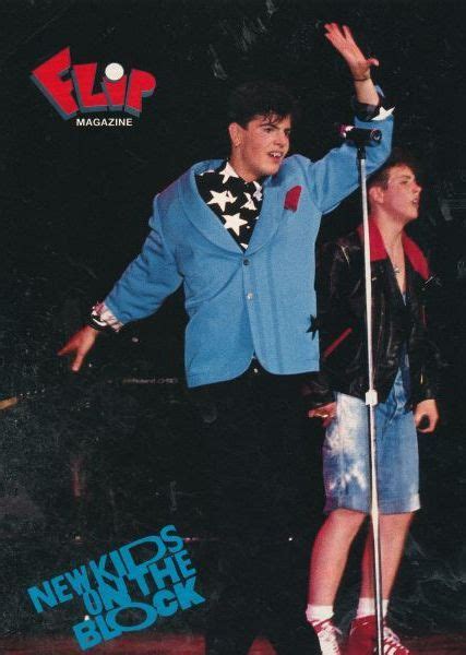 Jordan Knight Nkotb Pinup On Stage With Joey Mcintyre Ztams With