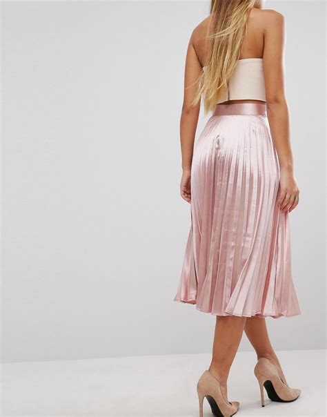 Prettylittlething Satin Pleated Skirt In Pink Lyst