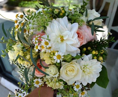Early Summer Wedding Bouquet Soft Peach And Cream Flowers Flickr