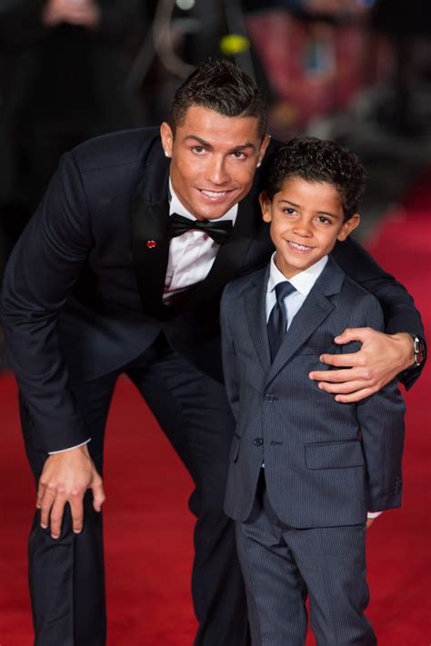 Cristiano Ronaldo Expecting Twins Footballer Reportedly Using