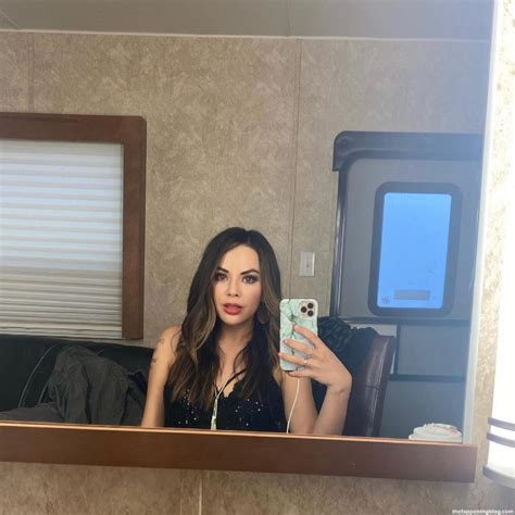 Janel Parrish Nude Sexy Photos Thefappening