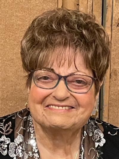 Obituary Of Evelyn Deninno Perry Funeral Home Inc Serving Lynbr