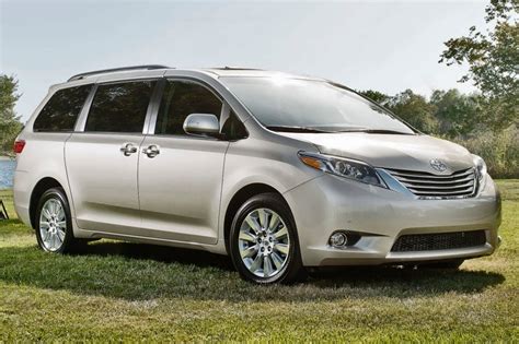 2015 Toyota Sienna Review And Ratings Edmunds