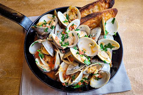 Steamed Littleneck Clams With Chorizo Garlic And White Wine Ian Benites