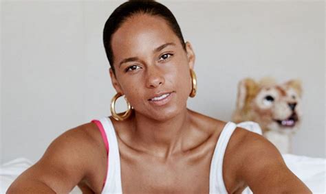 Alicia Keys To Launch Her Own Beauty Range Daily Sun
