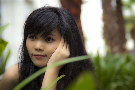Fotos gratis persona niña mujer cabello fotografía flor asiático modelo verde color