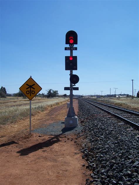 Filensw Single Aspect Rail Signal Wikipedia The Free Encyclopedia