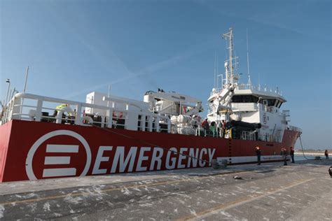 Nuovo Sbarco Di Migranti A Ravenna In Arrivo La Nave Ong Life Support Ravenna Ore It