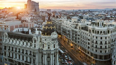 Madrid has 40 surrounding municipalities that create the madrid metropolitan area with a total area madrid has long attracted immigrants from around the world. Your Go-To Honeymoon Guide to Madrid, Spain