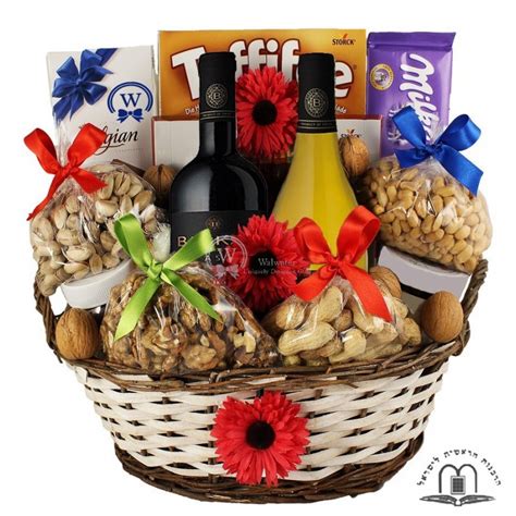Need some passover gift ideas for dad? 24 Ideas for Passover Gift Baskets - Home, Family, Style ...