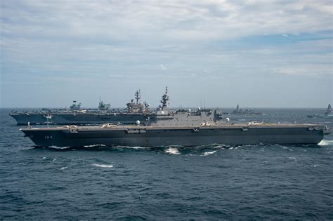 Jmsdf Us Navy Conduct Bilateral Operations In South China Sea