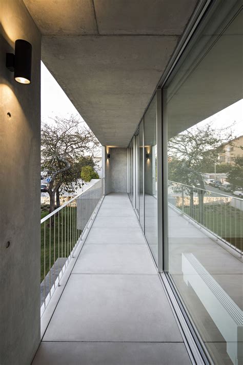 João Vieira De Campos Completes Minimal Concrete House In Porto