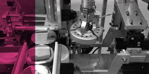 Zakręcarka Z5 Unilogo Robotics Zrobotyzowane Linie Produkcyjne