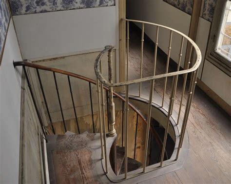 Top Of The Antique Spiral Staircase Spiral Stairs Staircase