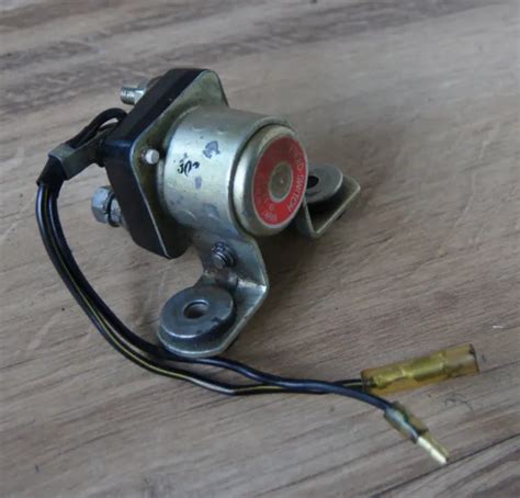 KAWASAKI Z Kz Kz Engine Motor Starter Solenoid Relay PicClick