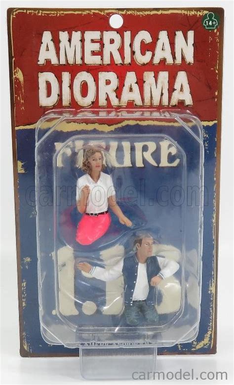 American Diorama 23833b Scale 118 Figures 2x Sitting In The Car Man Woman White Red Pink