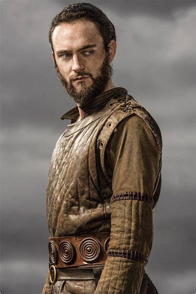 Pin By Sammy On Vikings Athelstan Vikings George Blagden Vikings Ragnar