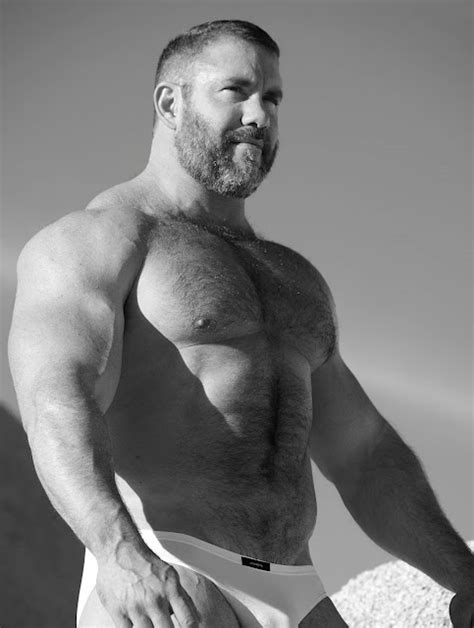 Muscle Lover Huge American Musclebear Thom Austin