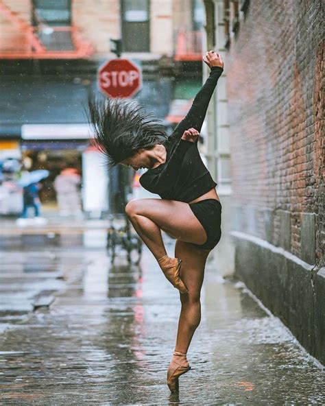 Photographer Captures Amazing Ballet Dancers On The Streets Of New York Dance Photography