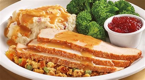Dennys Brings Back Turkey And Dressing Dinner The Fast Food Post