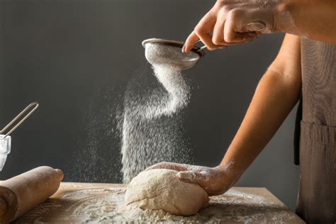 Guide To Flour Types And Uses Honest To Goodness