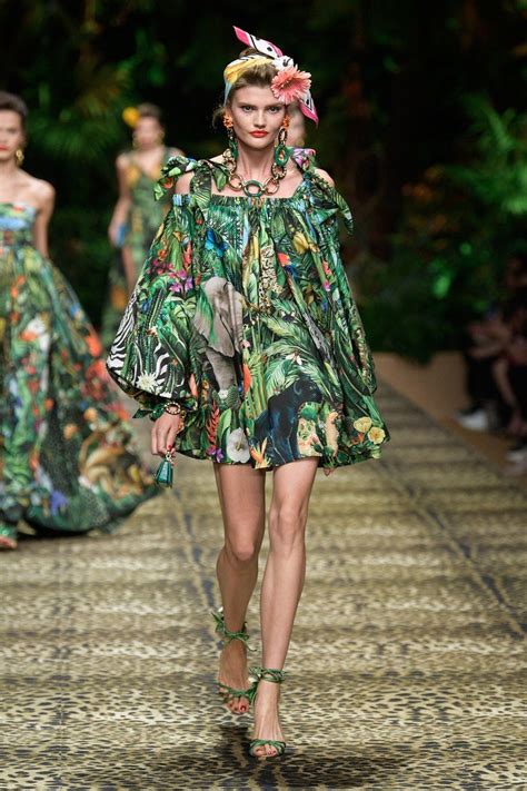 Dolce And Gabbana Spring 2020 Ready To Wear Fashion Show Fashion Womes