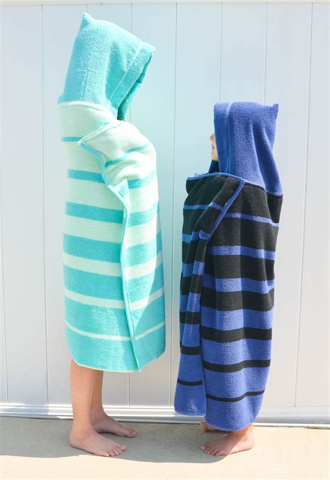 Hooded Towel Pattern With Bath Towels 1 Towel Bathrobes Easy Sewing