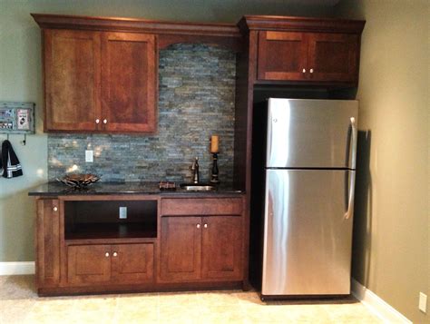 Basement Kitchenette With Gorgeous Stacked Stone 1000 Basement