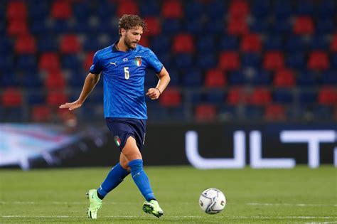 He is 23 years old, 185cm tall and weighs about 76kg. Italia, Locatelli: "Percorso azzurro entusiasmante"