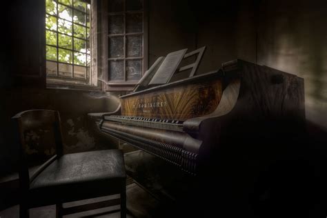 Dark Piano Wallpaper