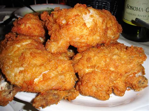 Greyhound Tavern, Fort Mitchell KY – Left at the Fork