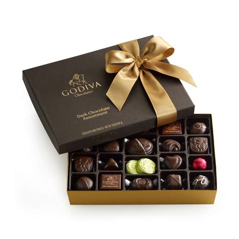 Premium edition gembirakan mereka yang dirindui dengan choco gift box premium edition ini. Dark Chocolate Gift Box - Gold Ribbon - 27 pc. | GODIVA
